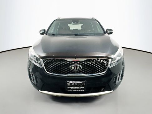 Used 2016 Kia Sorento SX w/ SXL Technology Package AWD/4WD image 2