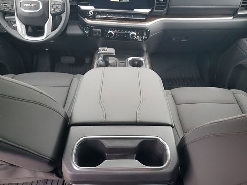 New 2026 GMC Sierra 1500 Elevation image 22
