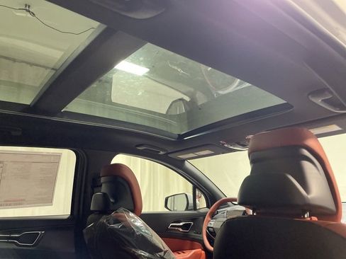 New 2026 Kia Sportage SX image 13