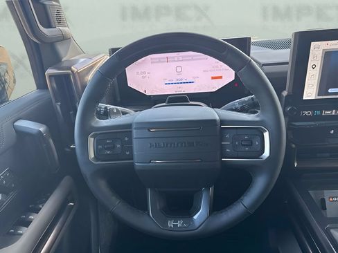 Used 2025 GMC Hummer EV 2X AWD/4WD image 16