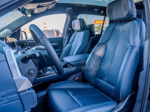 Used 2025 Cadillac Escalade IQ Luxury 2 image 19