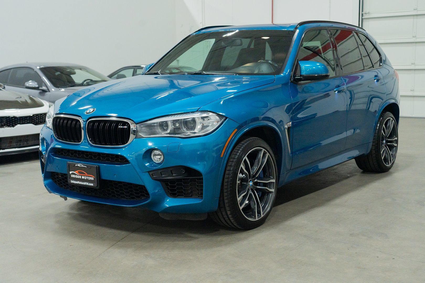 Used 2018 BMW X5 M AWD/4WD image 3