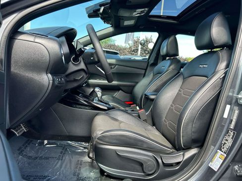Used 2024 Kia Forte GT-Line w/ GT-Line Premium Package FWD image 17