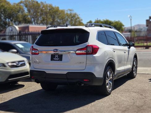 Used 2019 Subaru Ascent Premium AWD/4WD image 4