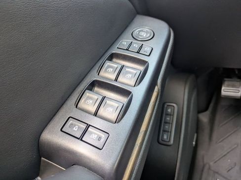 Used 2018 GMC Yukon XL Denali RWD image 31