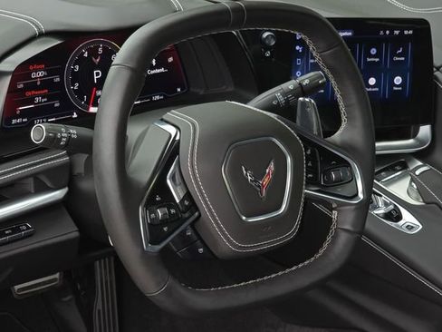 Used 2025 Chevrolet Corvette Stingray Premium Conv w/ 3LT RWD image 24