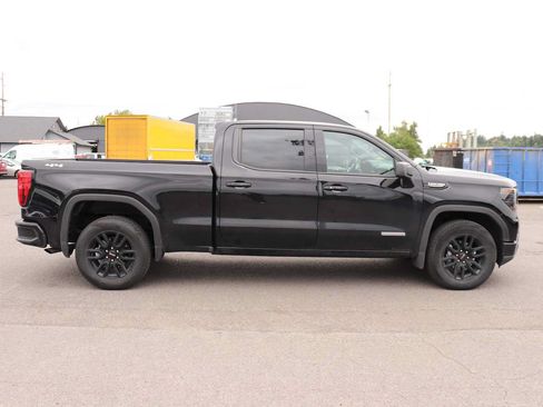 Used 2024 GMC Sierra 1500 Elevation AWD/4WD image 4