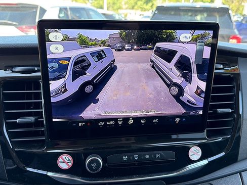 Used 2023 Ford Transit 350 XLT RWD image 12