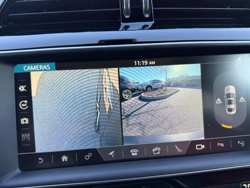 Used 2017 Jaguar XE R-Sport image 22