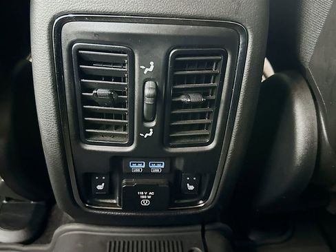 Used 2021 Jeep Grand Cherokee Overland image 32