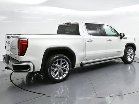 Used 2020 GMC Sierra 1500 Denali w/ Denali Ultimate Package AWD/4WD image 7