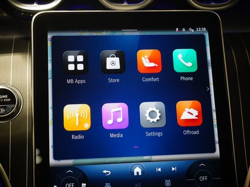 Certified 2025 Mercedes-Benz GLC 300 4MATIC image 22