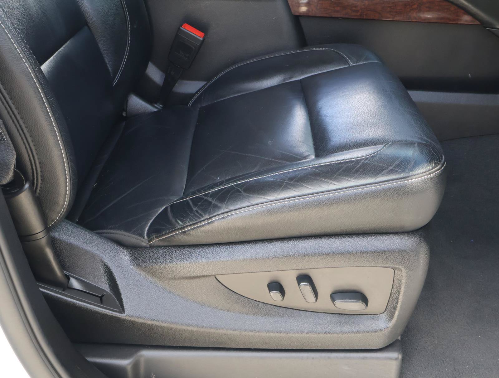 Used 2020 GMC Yukon SLT AWD/4WD image 18
