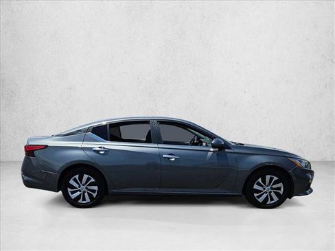 Used 2019 Nissan Altima 2.5 S FWD image 3