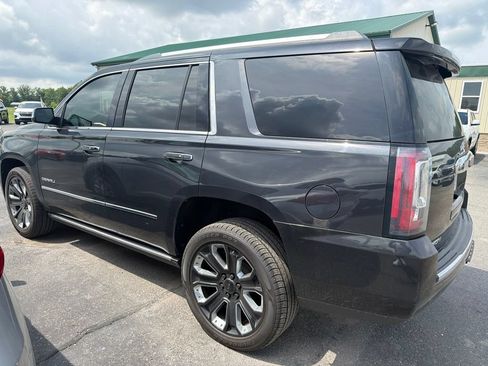 Used 2020 GMC Yukon Denali w/ Denali Ultimate Black Edition AWD/4WD image 4
