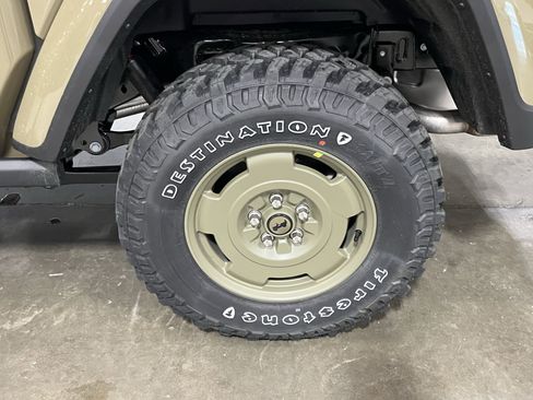 New 2026 Jeep Gladiator Willys AWD/4WD image 25