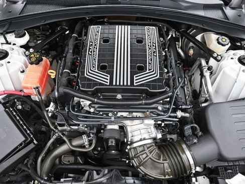 Used 2019 Chevrolet Camaro ZL1 RWD image 24