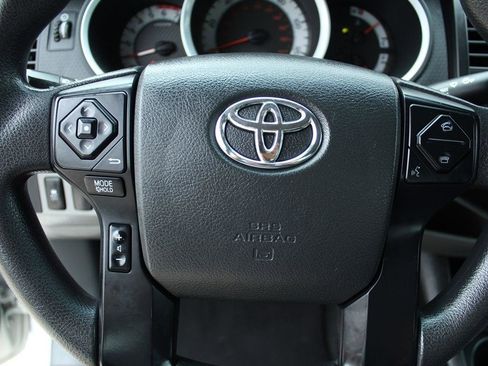 Used 2015 Toyota Tacoma 2WD Access Cab image 22