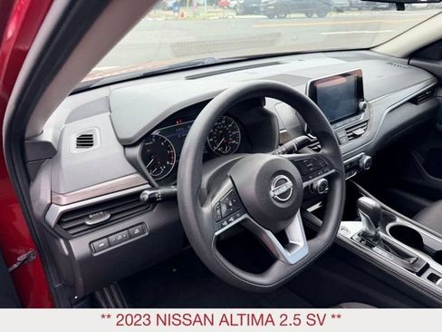 Used 2023 Nissan Altima 2.5 SV AWD/4WD image 10
