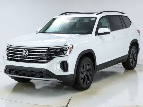 New 2026 Volkswagen Atlas SE image 40