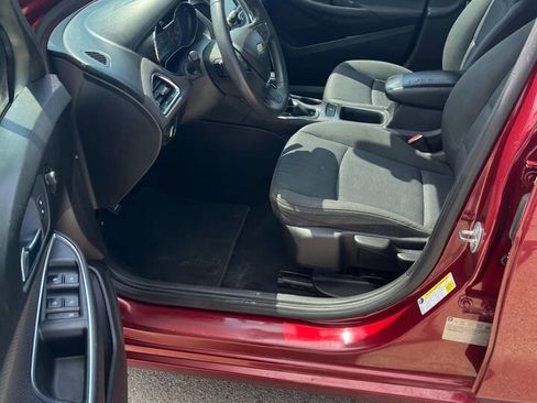 Used 2016 Chevrolet Cruze LT image 14