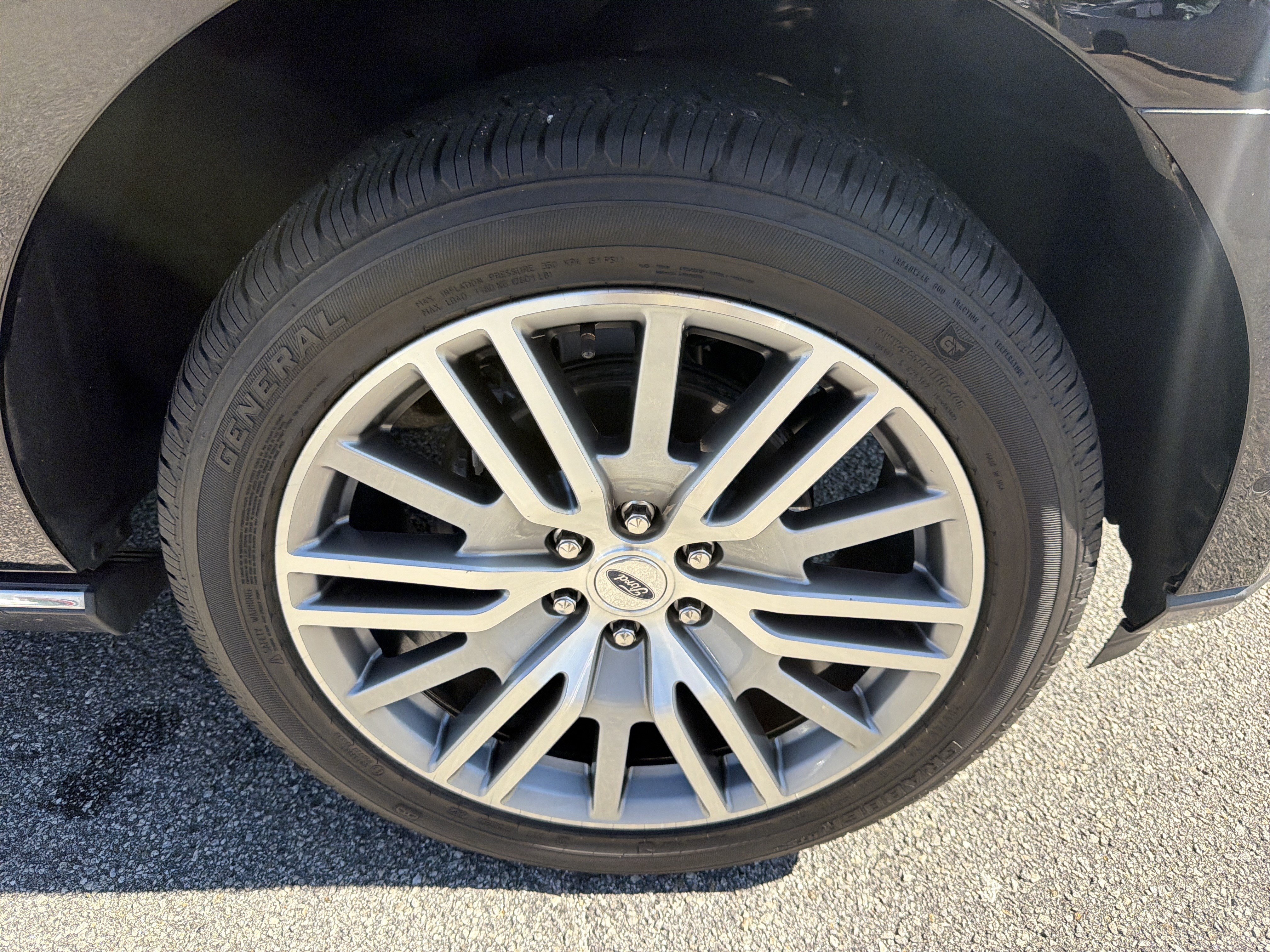 Used 2022 Ford Expedition Limited RWD image 21