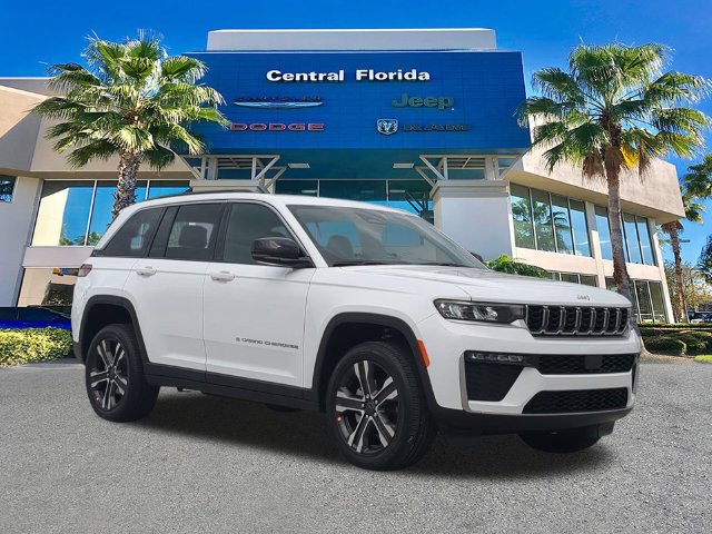 New 2027 Jeep Grand Cherokee Limited RWD image 2