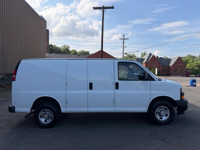 Used 2021 Chevrolet Express 2500 w/ Driver Convenience Package RWD image 4