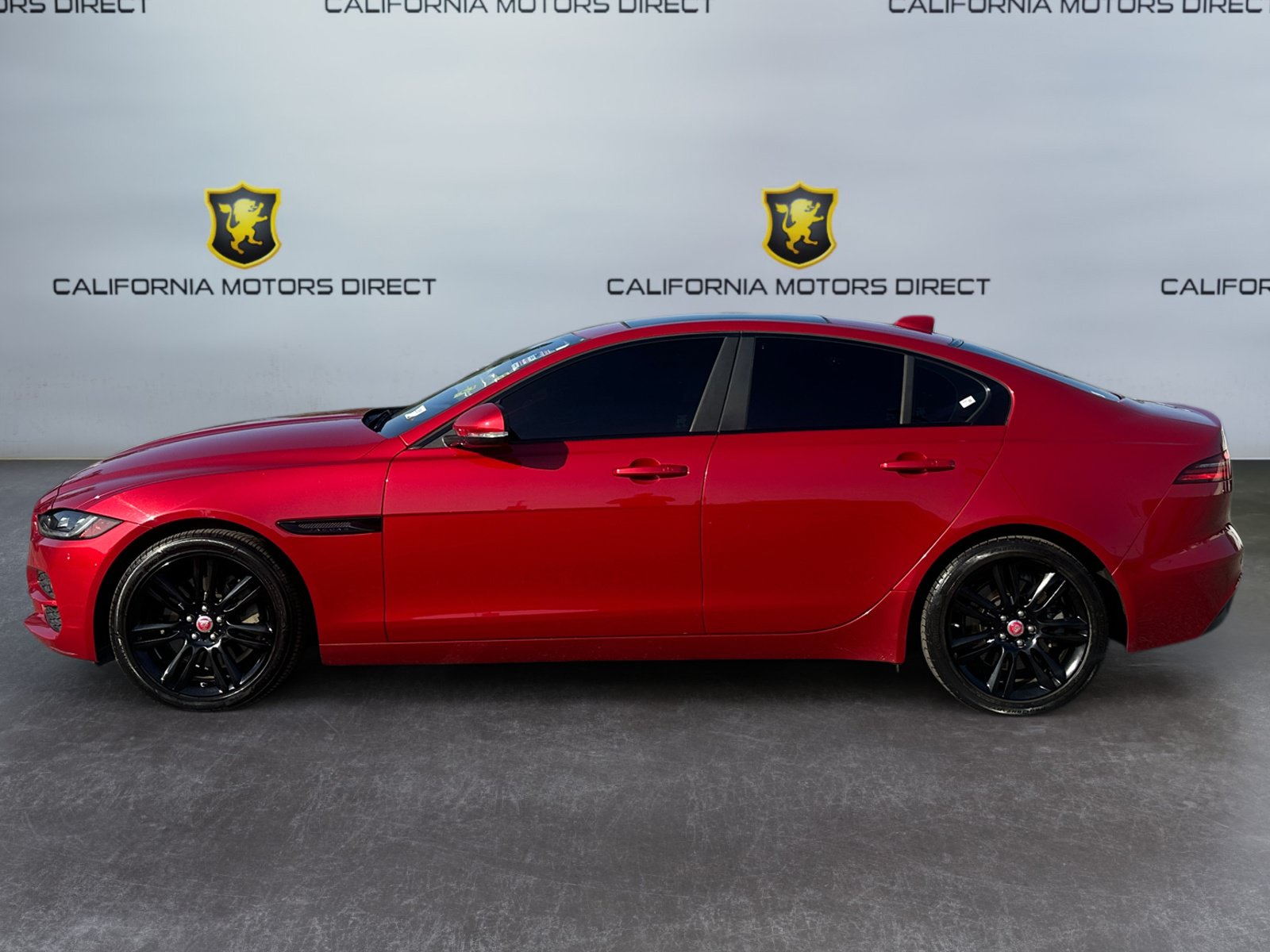 Used 2020 Jaguar XE S RWD image 2