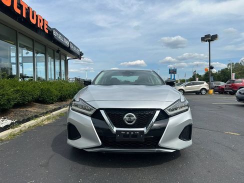 Used 2021 Nissan Maxima 3.5 SV w/ Floor Mat Group FWD image 2