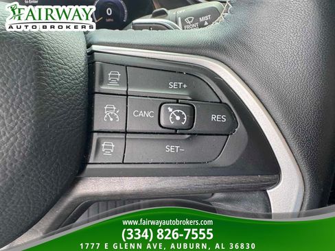 Used 2022 Jeep Grand Cherokee L Limited RWD image 21