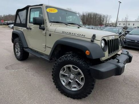 Used 2017 Jeep Wrangler Rubicon w/ Power Convenience Group image 8