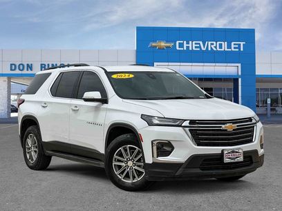 Used 2024 Chevrolet Traverse LT