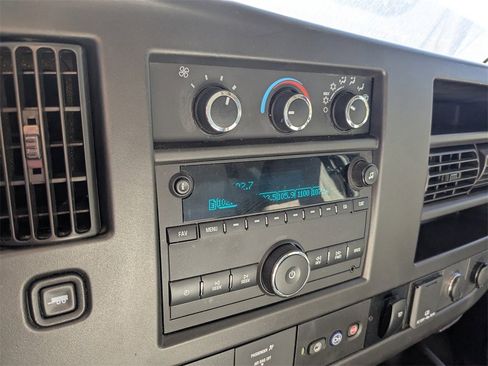 Used 2021 Chevrolet Express 3500 w/ Power Convenience Package image 19