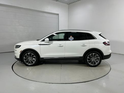 Used 2022 Lincoln Nautilus Reserve AWD/4WD image 19