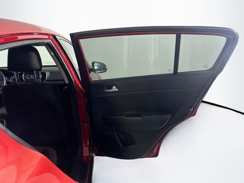Used 2018 Kia Sportage LX FWD image 29