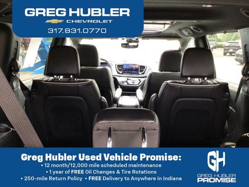 Used 2025 Chrysler Pacifica Limited FWD image 42