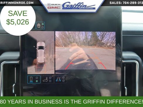 New 2026 GMC Yukon Denali w/ Sun & Power Step Package AWD/4WD image 18