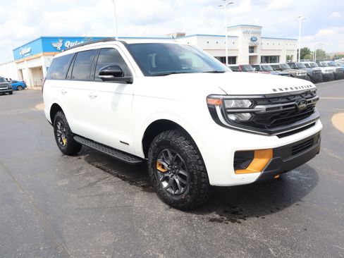 New 2026 Ford Expedition Tremor AWD/4WD image 1