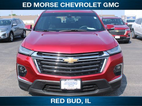 Used 2023 Chevrolet Traverse LT w/ LT Premium Package AWD/4WD image 3