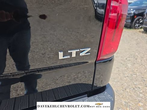Used 2025 Chevrolet Silverado 1500 LTZ w/ LTZ Premium Package AWD/4WD image 43