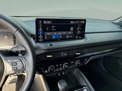 Used 2023 Honda Accord Sport image 13