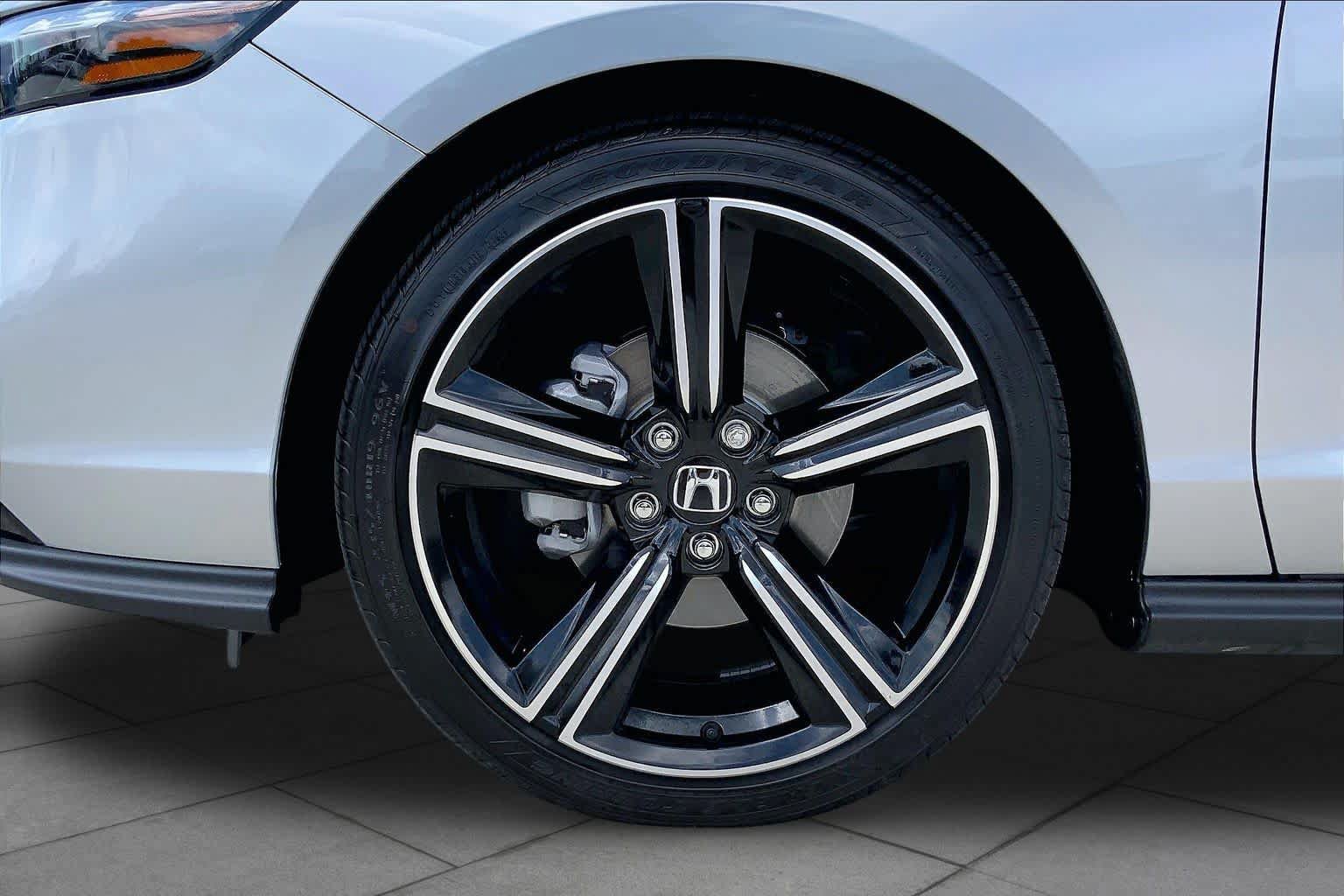 Certified 2026 Honda Accord SE image 11