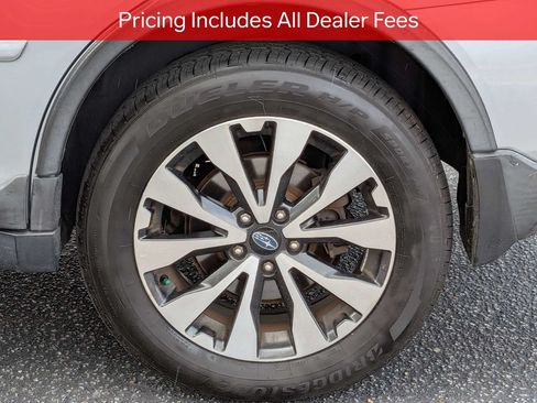 Used 2016 Subaru Outback 2.5i Limited AWD/4WD image 12