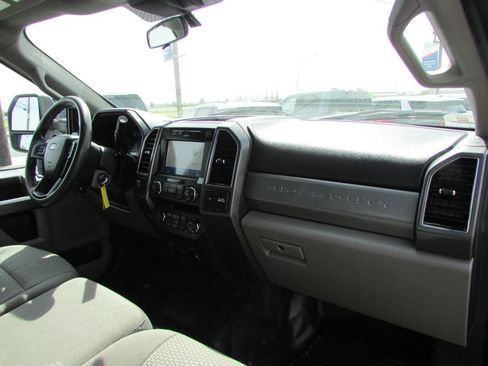 Used 2022 Ford F350 XLT AWD/4WD image 22