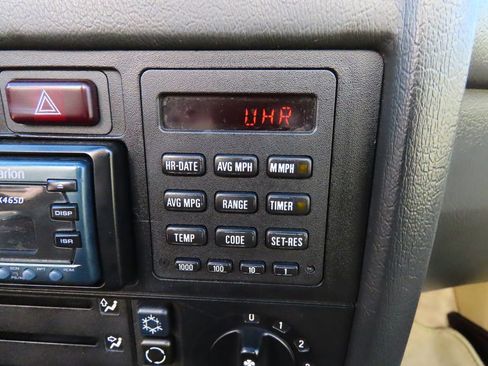 Used 1987 BMW 325i Convertible image 22