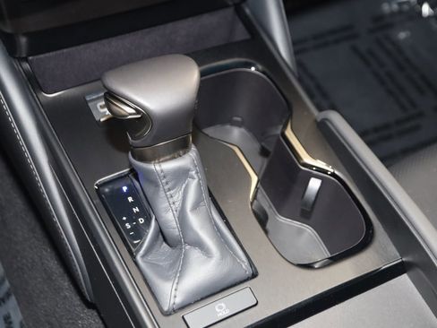 Used 2024 Lexus ES 350 image 7