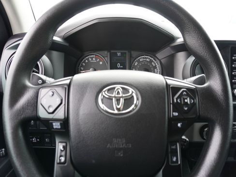 Used 2022 Toyota Tacoma SR image 22