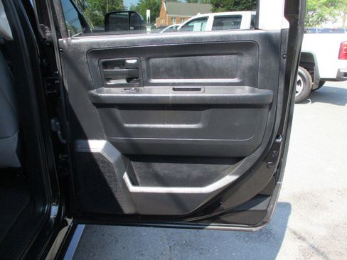 Used 2015 RAM 2500 Tradesman w/ Chrome Appearance Group image 37