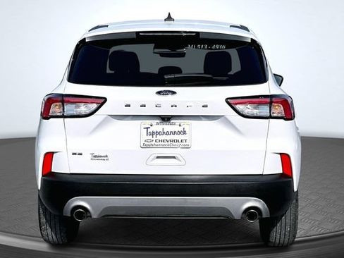 Used 2022 Ford Escape SE FWD image 5